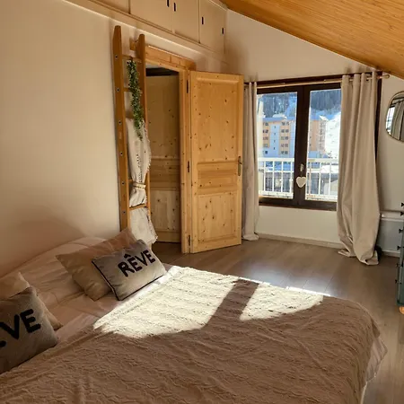 Superbe Duplex Rare A La Location プラ・ルー